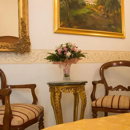 Art Santa Brigida 3* Неаполь