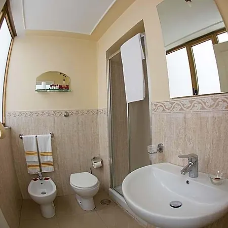 Art Santa Brigida Bed & Breakfast