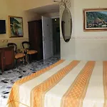Art Santa Brigida Bed & Breakfast 4*