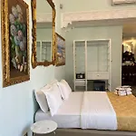 Art Santa Brigida Bed & Breakfast 4*