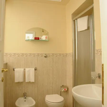 Art Santa Brigida 4* Neapel